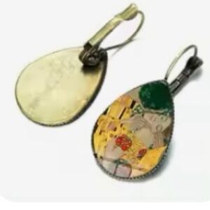 The kiss earrings - Gustav Klimt